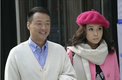 萧蔷《哭笑不得》惊艳亮相 演员互曝私下形象