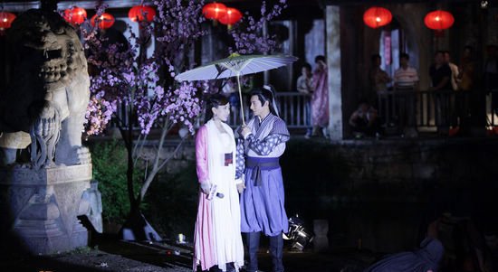 《<em>新白发魔女传</em>》<em>片花</em>曝光 吴奇隆发布会打造