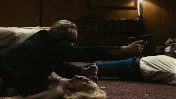 《<em>狂暴飞车</em>3D》,想拍B级片却拍成了A - 电影文