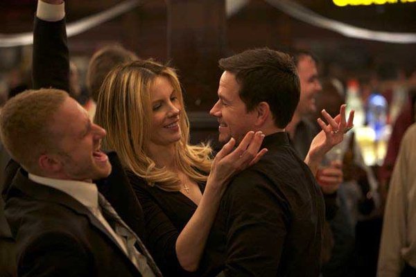 马克·沃尔伯格携手贝金赛尔 翻拍冰岛申奥片