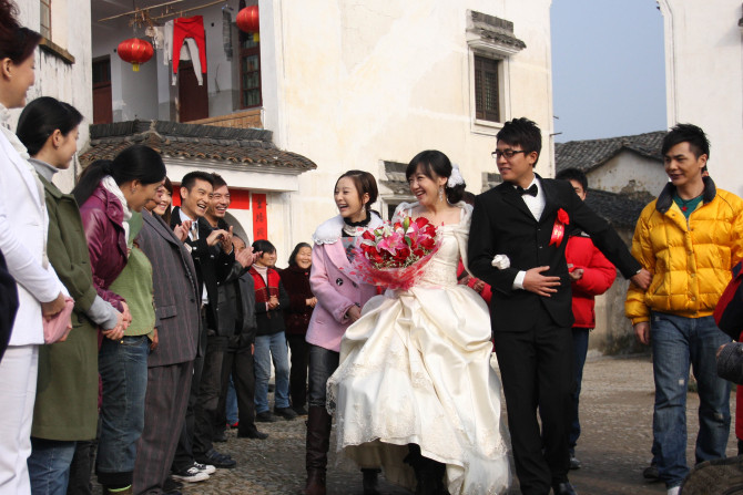 租个女友回家过年