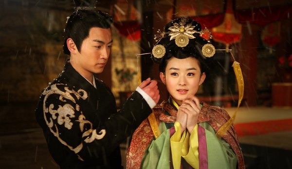 赵丽颖《<em>女相</em>》杀青 与陈晓倾情献唱<em>片尾曲</em>《