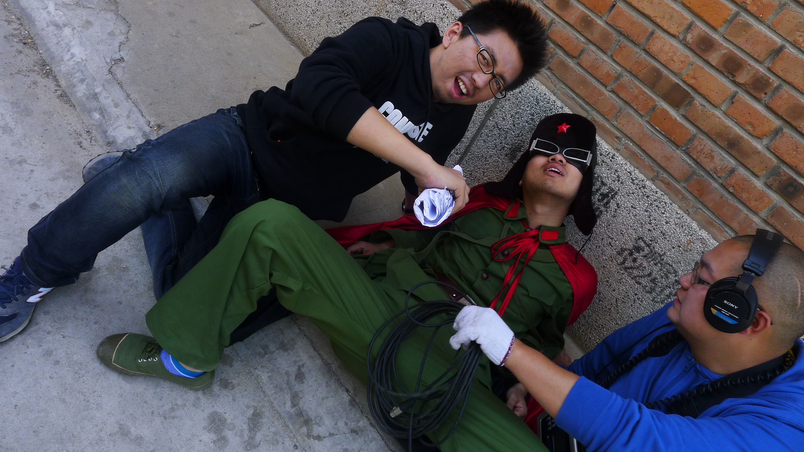 资料名称:雷锋侠+文件大小:1