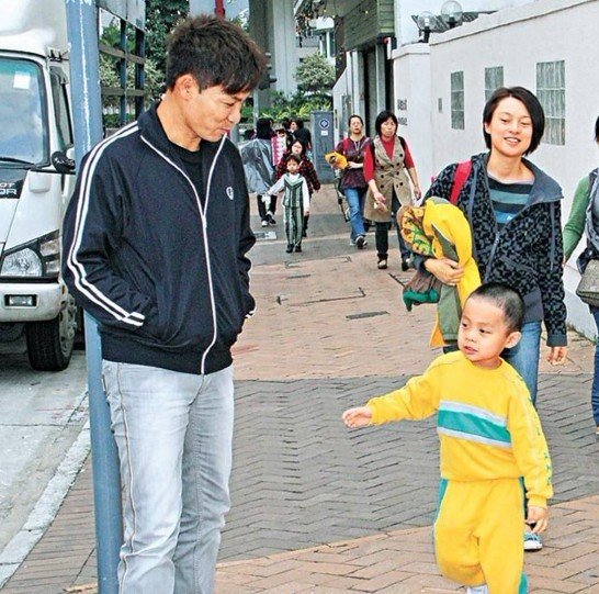 《东宫西略》<em>郭晋安</em>幕前大<em>团圆</em>结局 幕后亲子