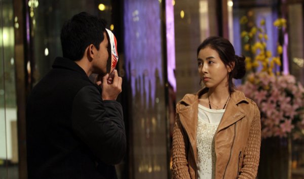 《柠檬》曝工作照 立威廉洪晓熙私下关系亲密