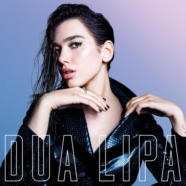 lipa特有的个性黑暗和时尚气质;新专辑所有歌曲都是dua lipa的创作