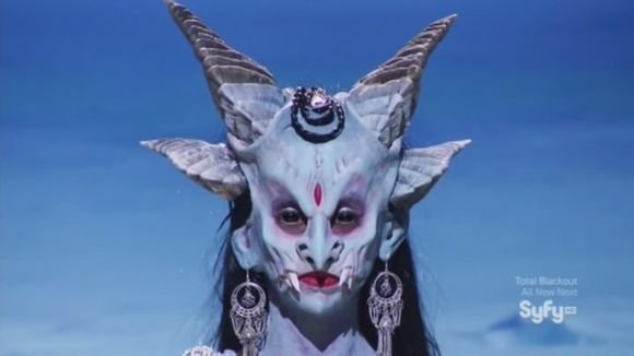 特效化妆师双人协作爆创作火花 半神半魔造型