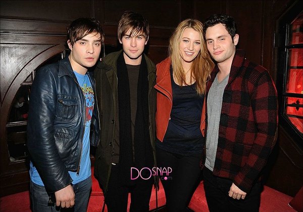 <em>绯闻女孩</em> <em>第一季</em>(<em>Gossip</em> Girl season 1) - 电视剧