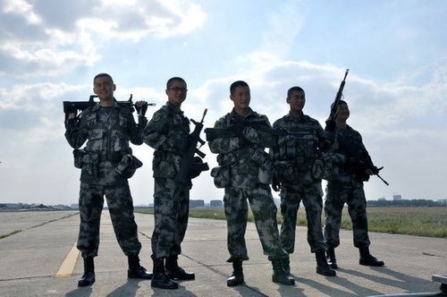 特种狂兵宁飞_都巿之特种狂兵txt下载_我是特种兵2分集剧情