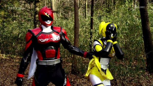 非公认战队秋叶原连者:女仆王国的秘宝 - 动漫