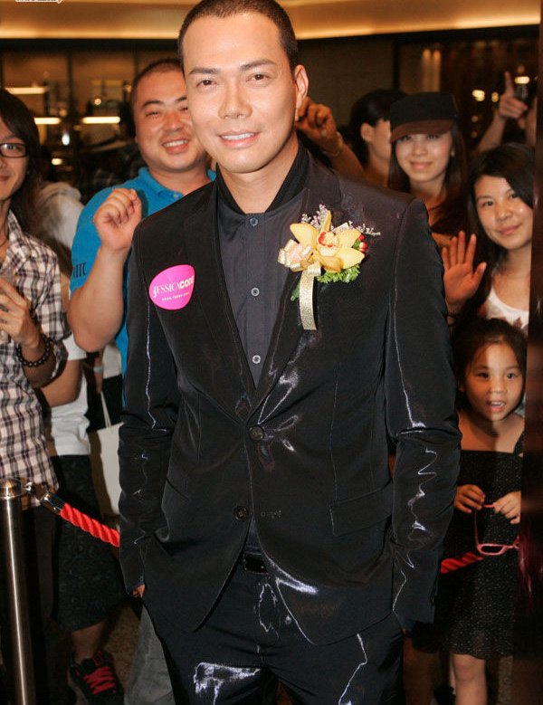 潜行狙击(Lives of Omission) - 电视剧图片 | 电视