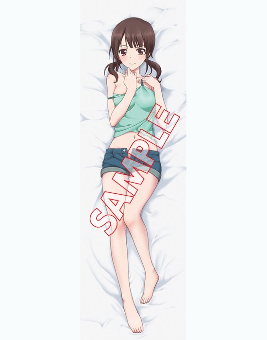 ▲穿背心的动漫人物/穿<em>胸罩</em>是<em>75b</em> 胸围是多少