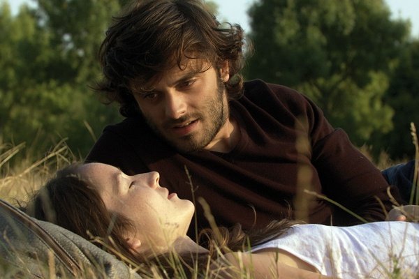 有情饮水饱国语_3d肉脯团国语剧照_3d肉脯团