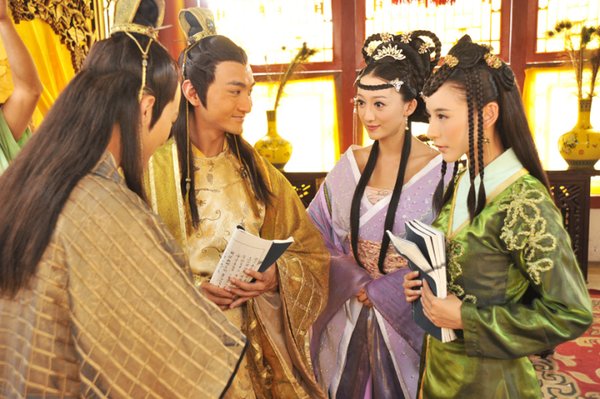 明珠游龙 - 电视剧图片 | 电视剧剧照 | 高清海报