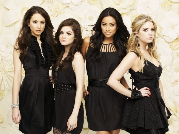 <em>美少女的谎言</em> 第一季(pretty little liars season 1