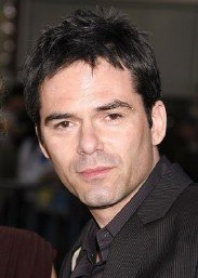 灭世(Revolution) - 电视剧图片 | 电视剧剧照 | 高