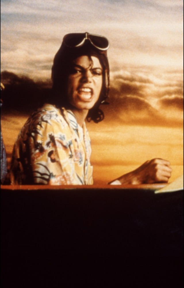 月球漫步mv_mj月球漫步mv_杰克逊月球漫步m