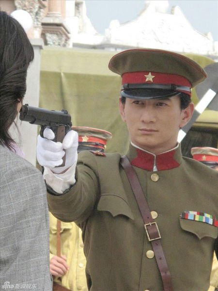 圣堂风云 - 电视剧图片 | 电视剧剧照 | 高清海报 - verycd电驴大全