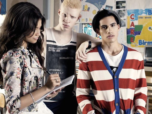 电驴大全 综艺 全美超模大赛 第二十季 图片 > 查看图片 关注更新动态