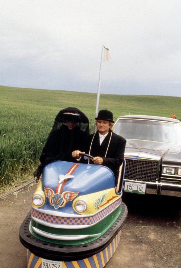 玩具兵团(toys) - 电影图片 | 电影剧照 | 高清海报 - verycd电驴大全