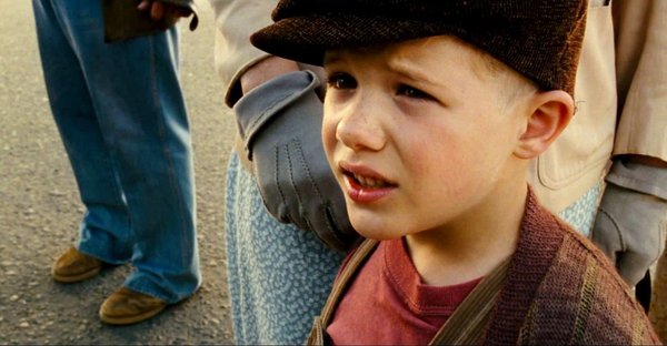 小男孩(little boy) - 电影图片 | 电影剧照 | 高清海报 - verycd电驴