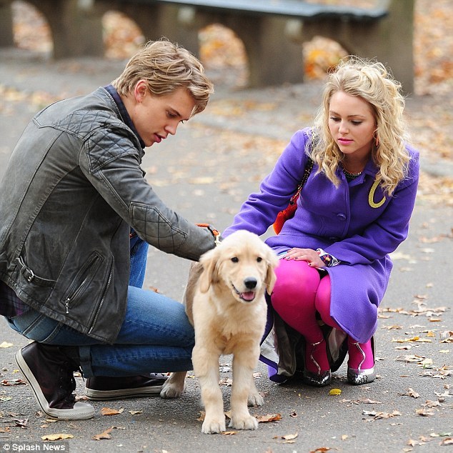 凯莉日记 第二季(the carrie diaries season 2) - 电视剧图片 | 电视