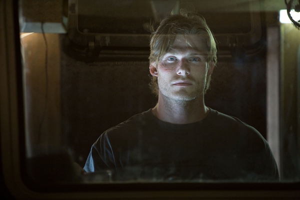 鲨鱼惊魂夜(shark night 3d) - 电影图片 | 电影剧照 | 高清海报